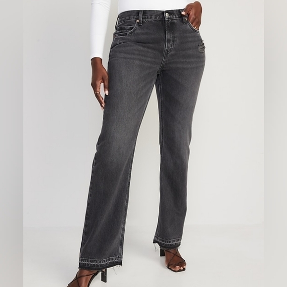 22 - Old Navy | Low-Rise Slouchy Boot-Cut Black Non-Stretch Cut-Off Jeans - Picture 4 of 4